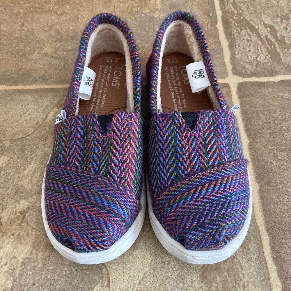 Toms Youth lined shoes size 13